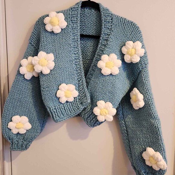 Chunky Daisy Knit Cardigan - Picture 2 of 3